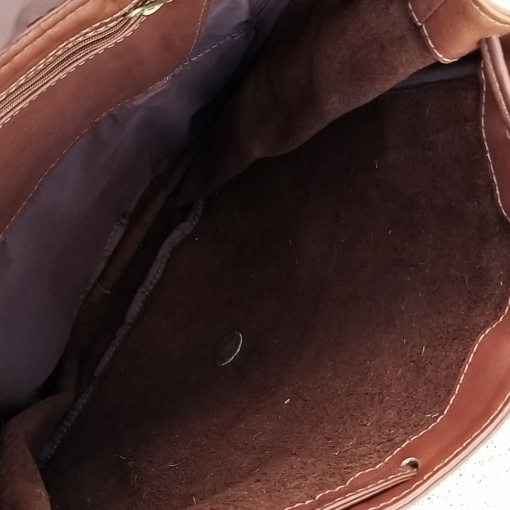 Leather backpack - Picture 3 of 7